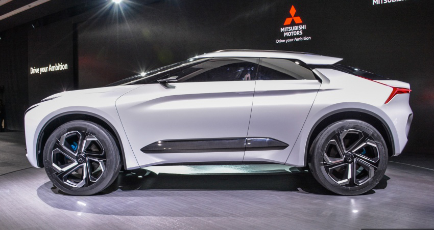 Cận cảnh chi tiết Mitsubishi E-Evolution Concept SUV công nghệ cao 