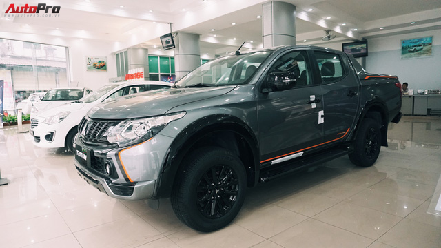Đối thủ Ford Ranger Wildtrak - Mitsubishi Triton Athlete xuất hiện sớm