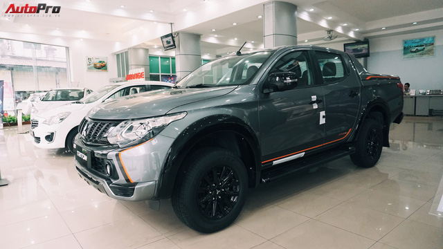 Đối thủ Ford Ranger Wildtrak - Mitsubishi Triton Athlete xuất hiện sớm 