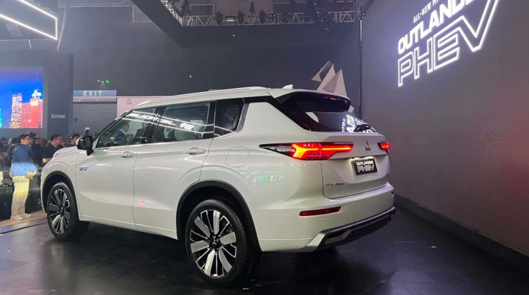 Mitsubishi Outlander thế hệ mới 2027 với những kỳ vọng đột phá và thông tin mới nhất